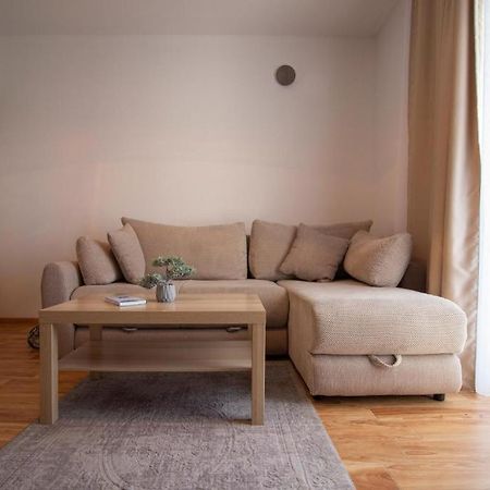 Laurel Apartments Bar Zewnętrze zdjęcie